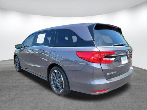 Lunar Silver Metallic 2024 Honda Odyssey Elite