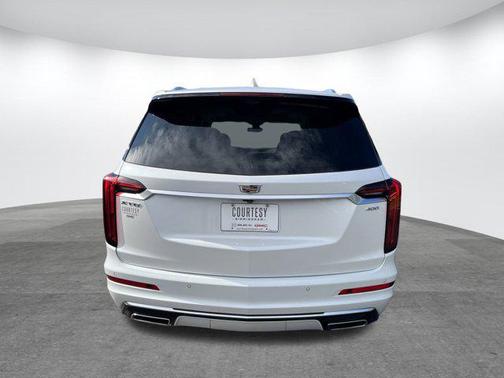2024 Cadillac XT6 Premium Luxury FWD