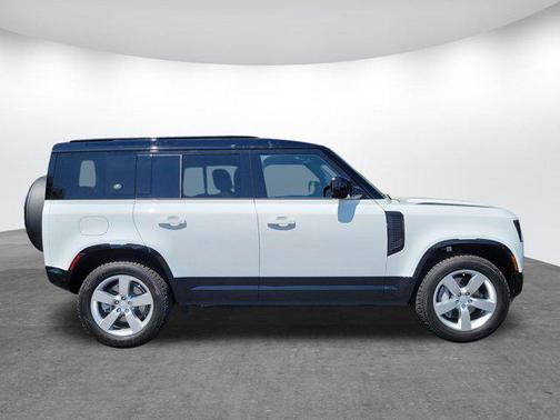 2023 Land Rover Defender 110 X-Dynamic SE