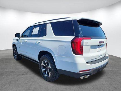 Summit White 2026 GMC Yukon 4WD AT4 Ultimate