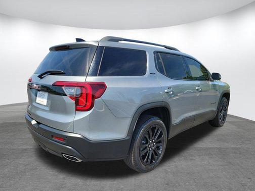 Sterling Metallic 2023 GMC Acadia FWD SLT