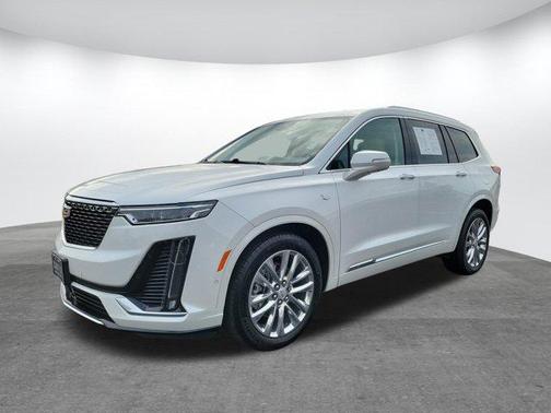 2022 Cadillac XT6 Premium Luxury AWD