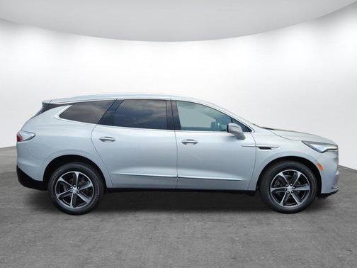 2022 Buick Enclave FWD Essence
