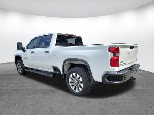 2024 Chevrolet Silverado 2500 Custom