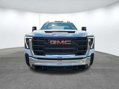 2025 GMC Sierra 2500 Base