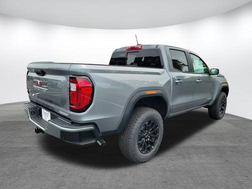 Sterling Metallic 2026 GMC Canyon Elevation