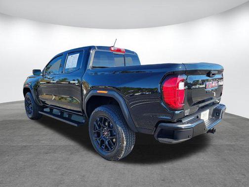 2025 GMC Canyon Denali