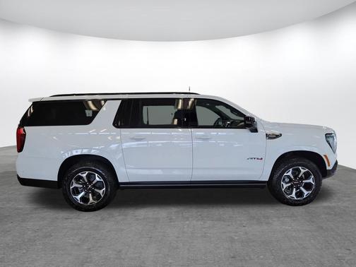 Summit White 2026 GMC Yukon XL 4WD AT4