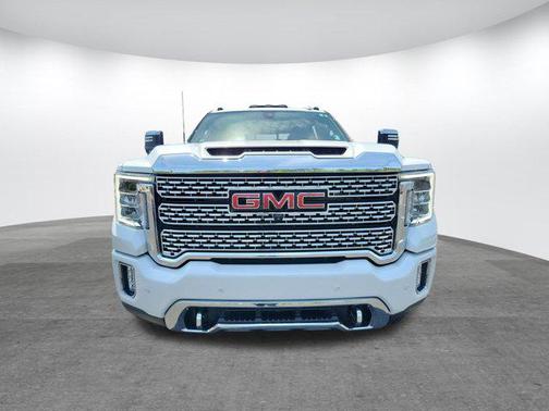 White Frost Tricoat 2023 GMC Sierra 2500 Denali