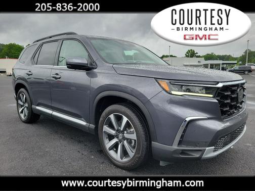Gray 2025 Honda Pilot Elite