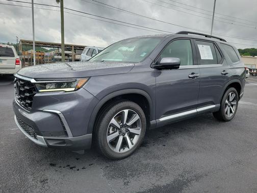 Gray 2025 Honda Pilot Elite