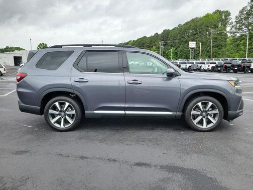 Gray 2025 Honda Pilot Elite