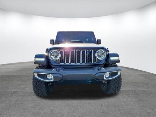 2024 Jeep Wrangler 4-Door Sahara 4x4