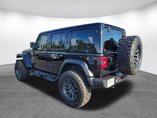 2024 Jeep Wrangler 4-Door Sahara 4x4