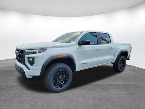 Summit White 2026 GMC Canyon Elevation