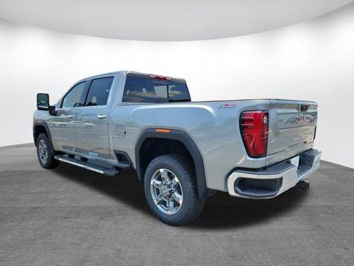 2025 GMC Sierra 2500 SLT