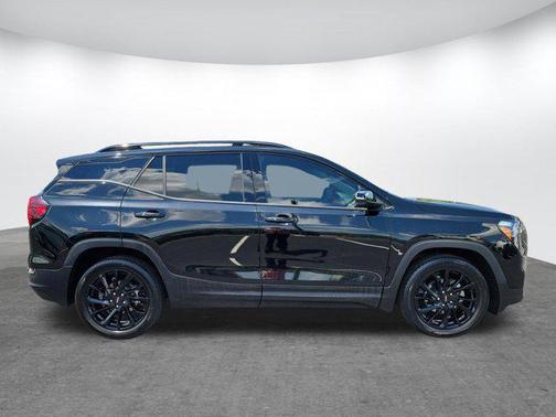 Ebony Twilight Metallic 2024 GMC Terrain SLT