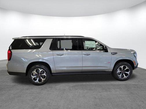 2026 GMC Yukon XL 4WD AT4