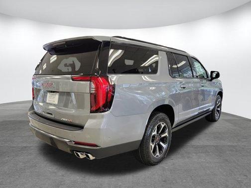 2026 GMC Yukon XL 4WD AT4