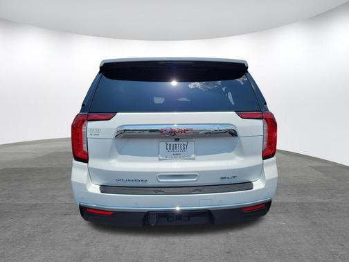 Summit White 2024 GMC Yukon XL SLT