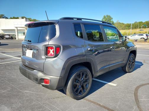 Graphite Gray 2023 Jeep Renegade Altitude