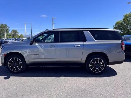 2023 Chevrolet Suburban RST
