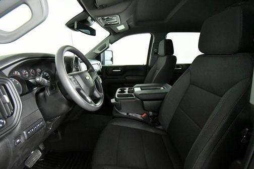 2024 Chevrolet Silverado 2500 Custom