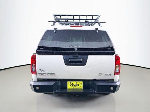 Glacier White 2015 Nissan Frontier SV