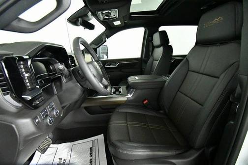 2025 Chevrolet Silverado 3500 High Country