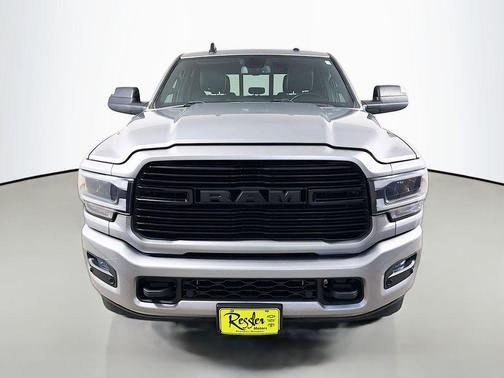 Billet Silver Metallic Clearcoat 2022 RAM 3500 Laramie