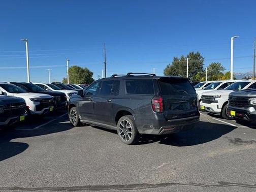 2022 Chevrolet Suburban RST