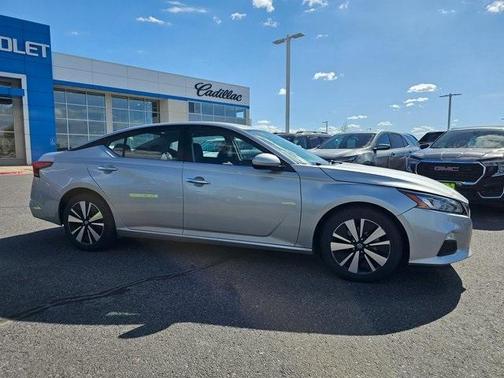 2021 Nissan Altima 2.5 SV