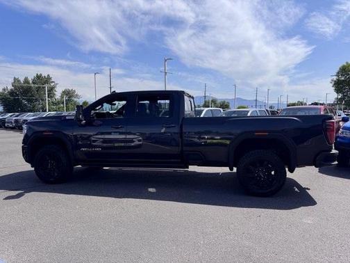 2024 GMC Sierra 3500 AT4