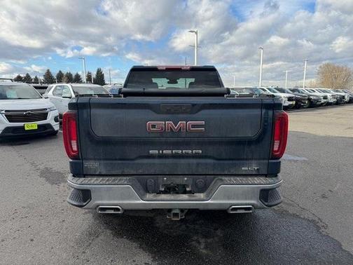2022 GMC Sierra 1500 SLT