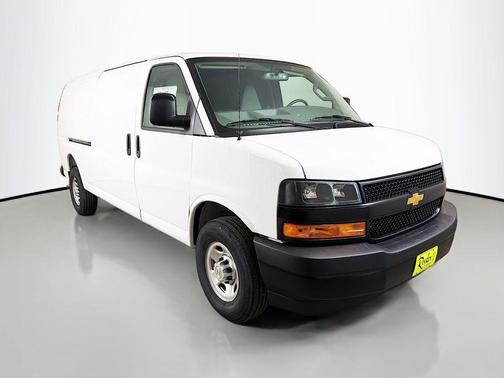 Summit White 2026 Chevrolet Express 3500 Work Van
