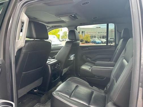 2017 Chevrolet Suburban LT