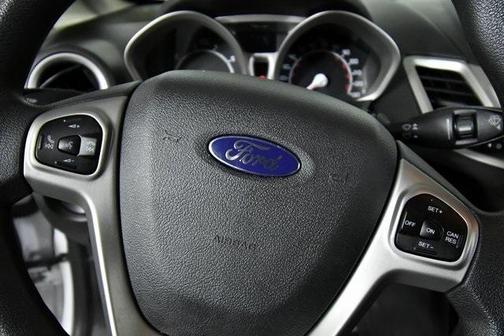 2013 Ford Fiesta SE
