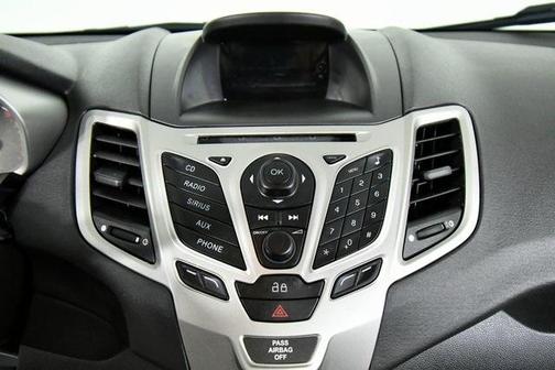 2013 Ford Fiesta SE