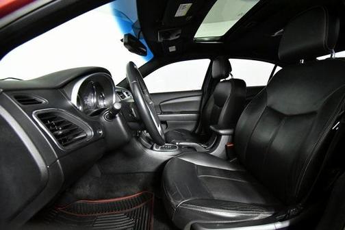 2013 Chrysler 200 Limited
