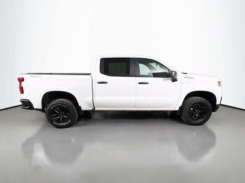 Summit White 2019 Chevrolet Silverado 1500 Custom Trail Boss