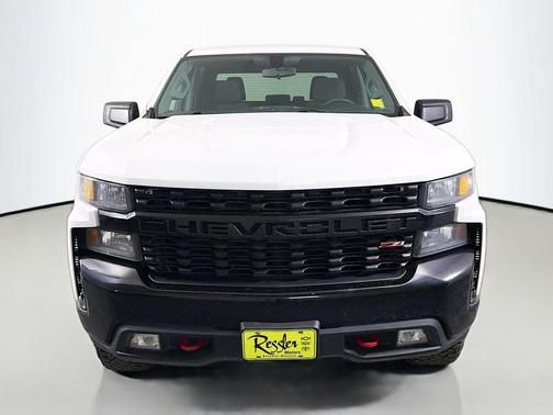 Summit White 2019 Chevrolet Silverado 1500 Custom Trail Boss