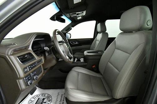 2022 Chevrolet Suburban LT