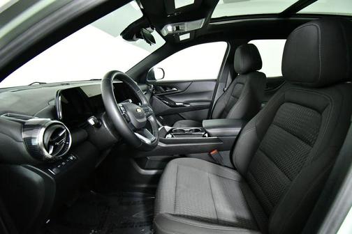 Green 2025 Chevrolet Equinox LT