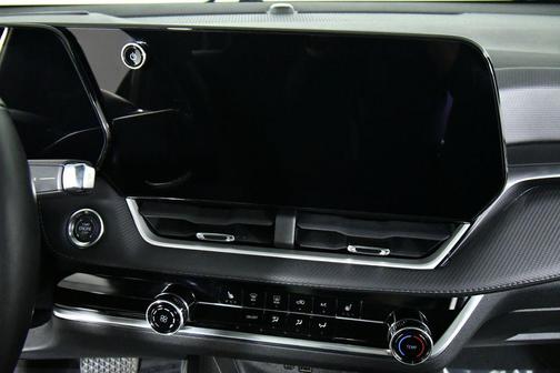 Green 2025 Chevrolet Equinox LT