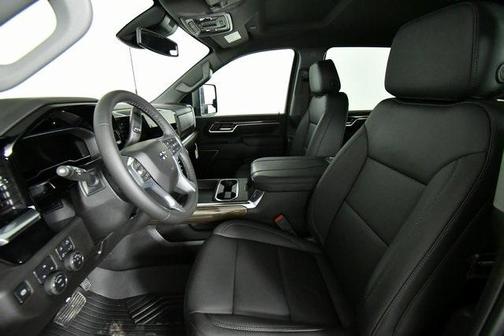 2025 Chevrolet Silverado 3500 LT
