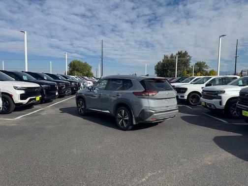 2021 Nissan Rogue SL