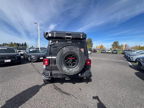 Granite Crystal Clearcoat Metallic 2021 Jeep Wrangler Unlimited Rubicon