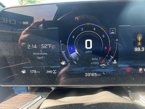 2025 Chevrolet Suburban LS