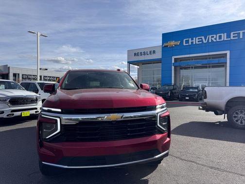 2025 Chevrolet Suburban LS