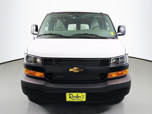 Summit White 2026 Chevrolet Express 3500 Work Van